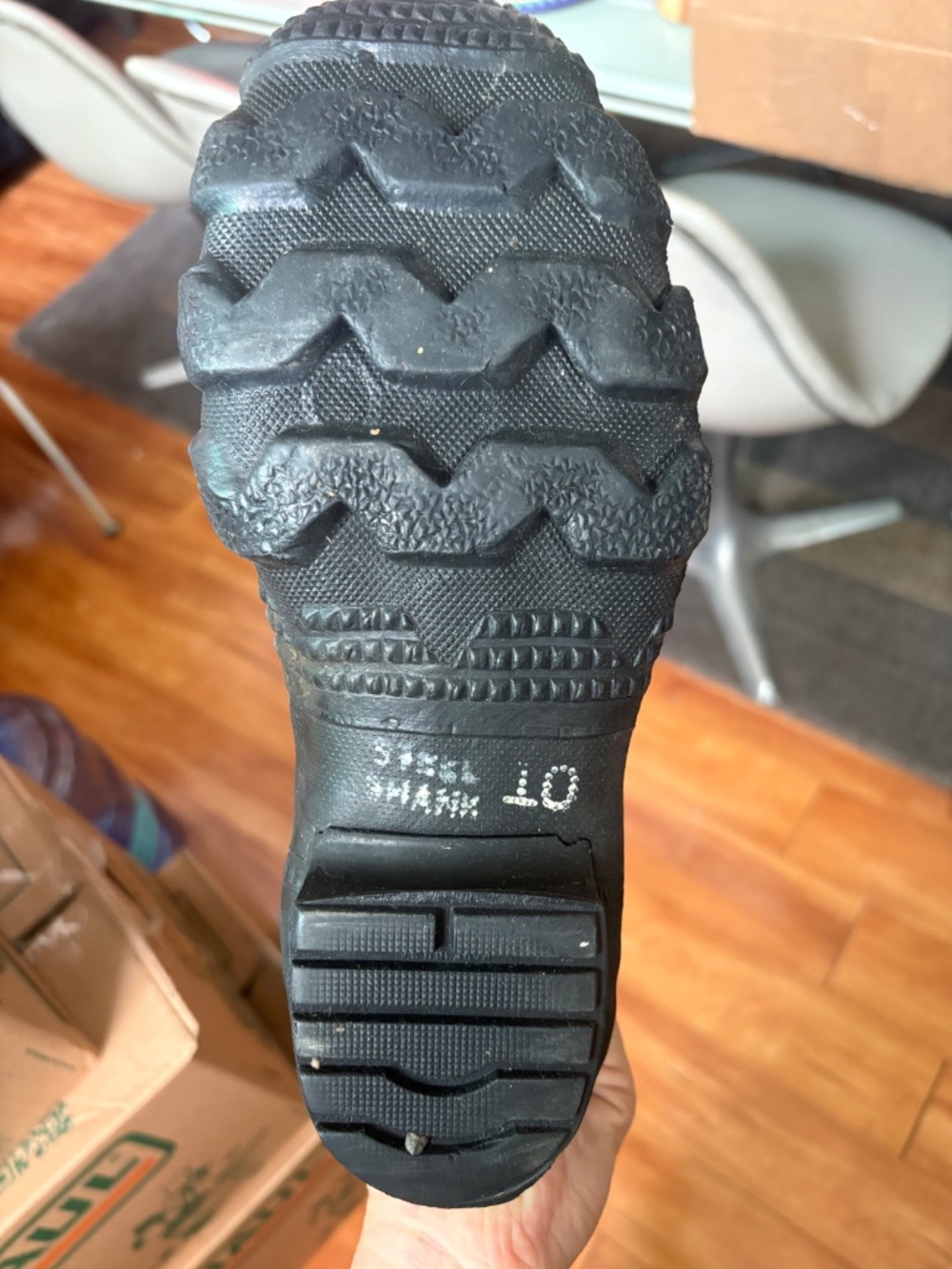 DKNY Muck/Mud boots - Picture 3 of 3